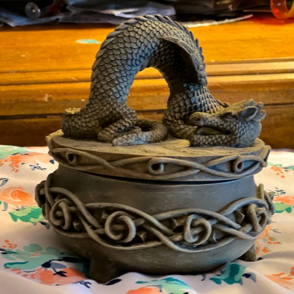 Vandor Other - Vintage Vandor Celtic Dragon Trinket box
